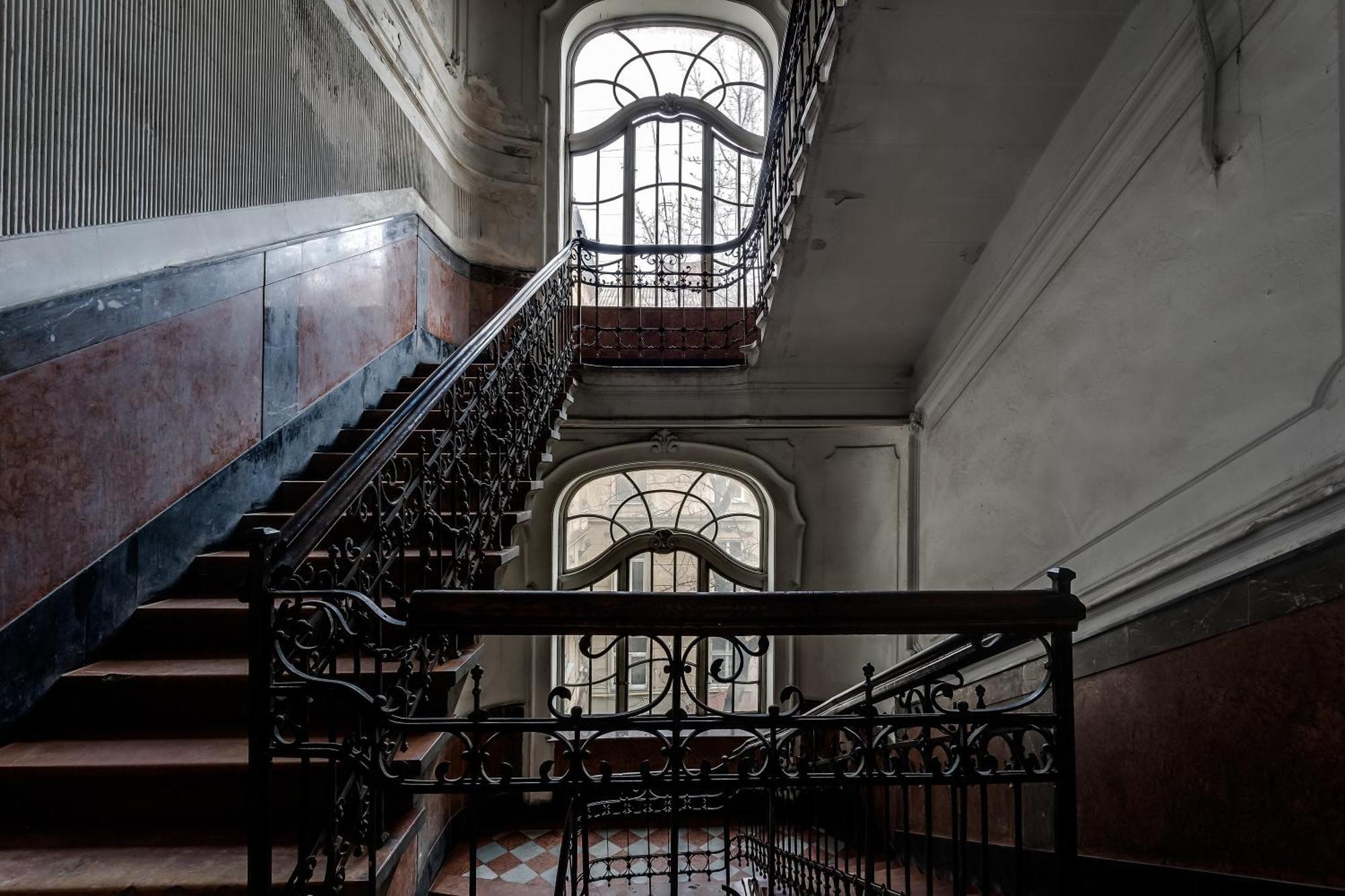 Leosphere Hostel Lviv Extérieur photo